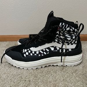 🏔️ Vans | Ultrarange Exo high tops 🏔️
